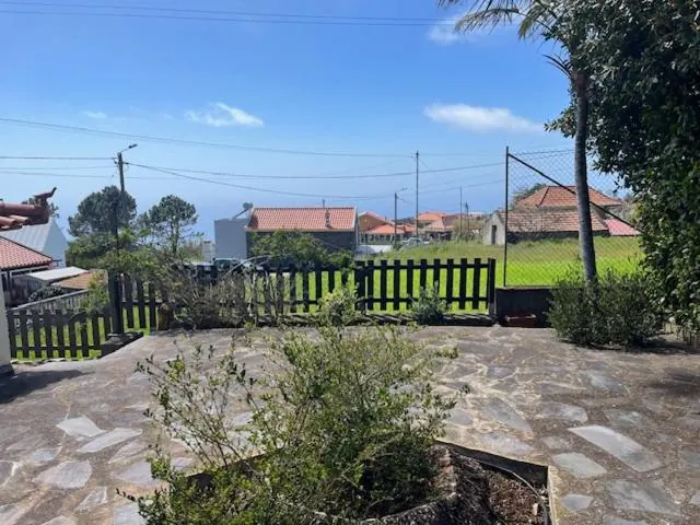 Vista do pátio sobre a vila